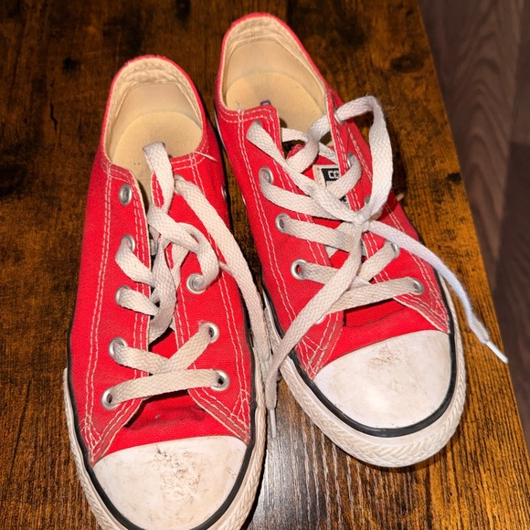 Kids Red Converse Sneakers - Picture 1 of 3